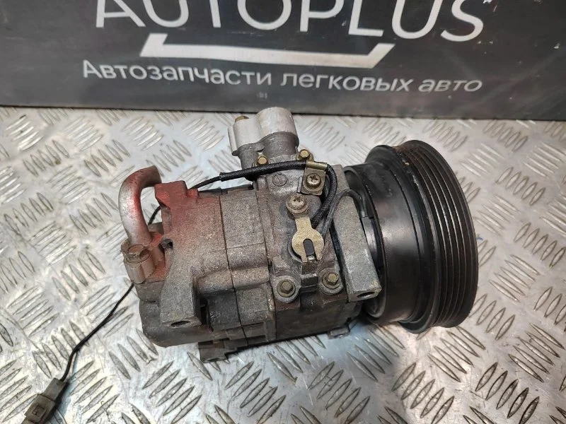 Компрессор кондиционера Mazda Premacy 2.0 FS 2002 - миниатюра 4