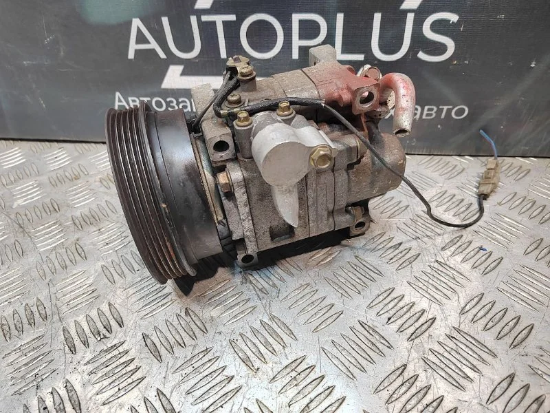 Компрессор кондиционера Mazda Premacy 2.0 FS 2002 - миниатюра 5