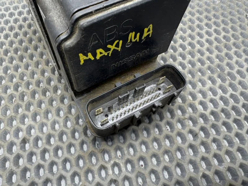 Блок ABS Nissan Maxima A33 2.0 1999-2006 - миниатюра 6