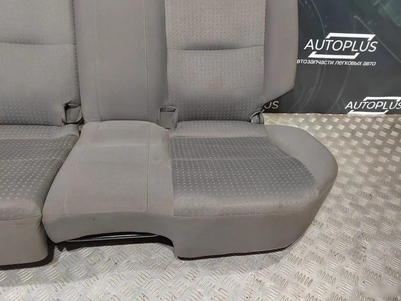 Диван задний Mitsubishi Space Star 1.6 1998-2004 - миниатюра 4