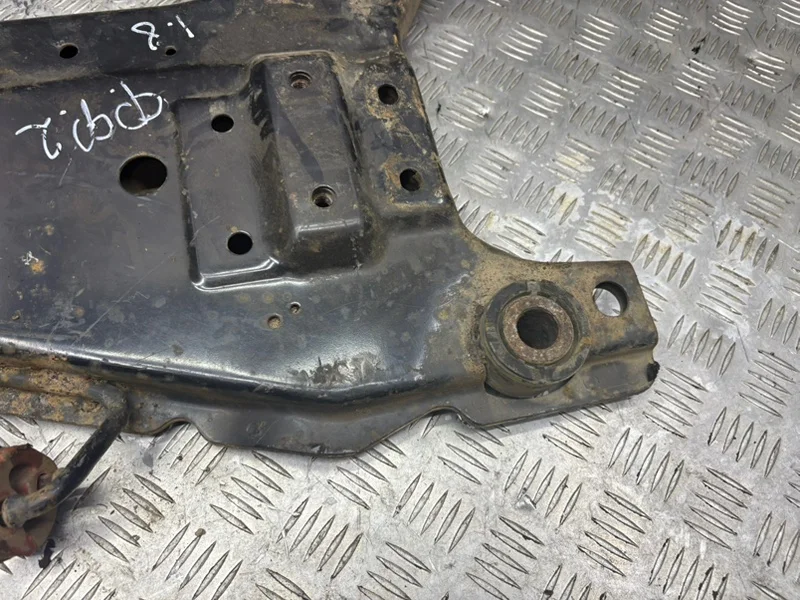 Подрамник Ford Focus 2 1.8 2004-2011 - миниатюра 6