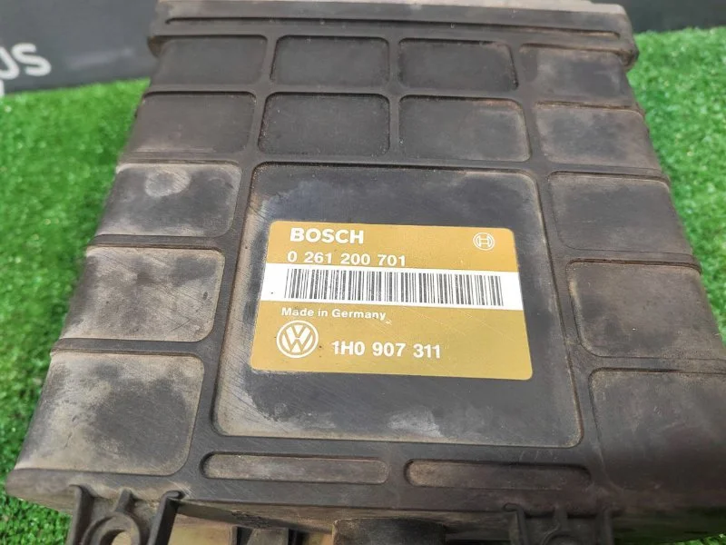 Блок управления двигателем Volkswagen Golf 3 - миниатюра 10