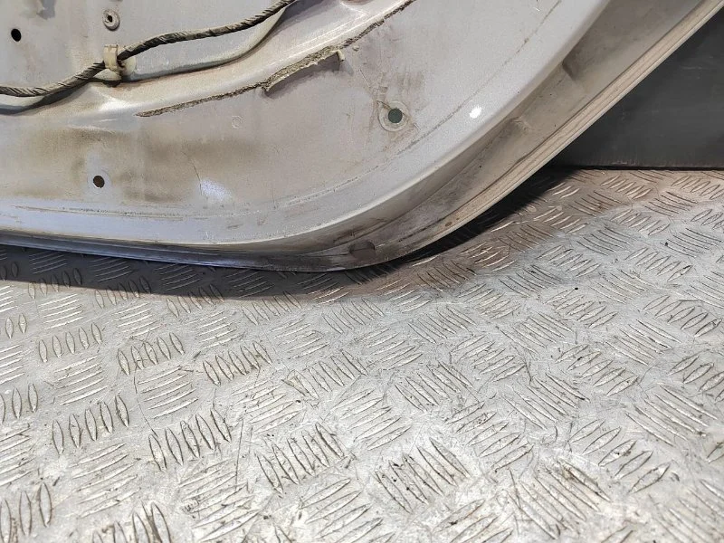 Дверь боковая задняя правая Peugeot 206 1.4 KFW - миниатюра 10