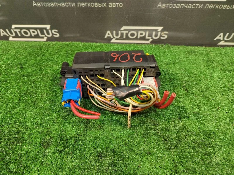 Блок предохранителей Peugeot 206 ХЭТЧБЕК 1.4 KFW - миниатюра 7