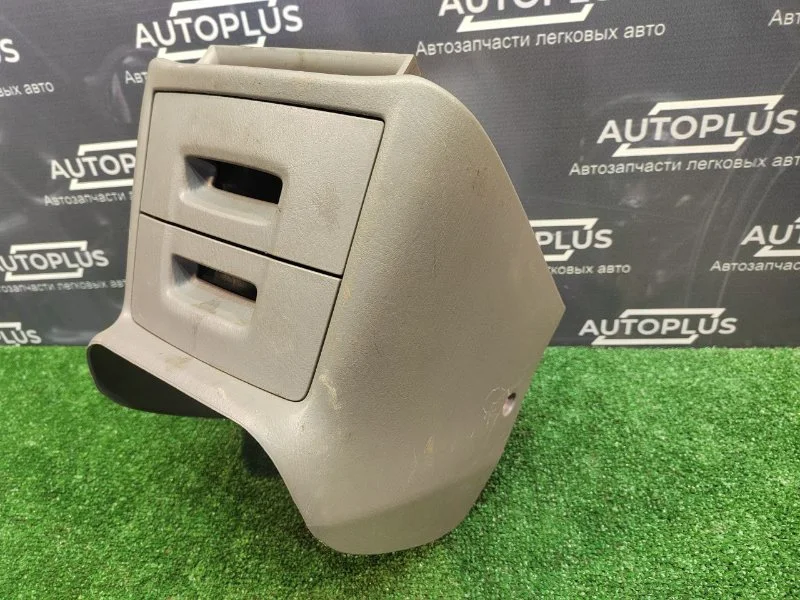 Центральная консоль Mazda Premacy 2.0 FS 2002 - миниатюра 3