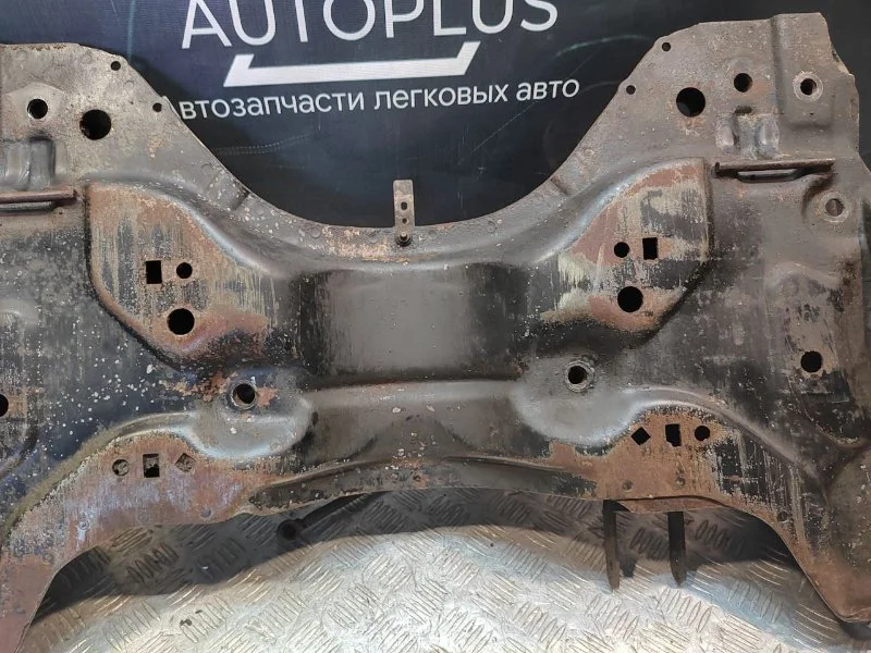 Подрамник Peugeot 206 1.4 KFW 2001 - миниатюра 4