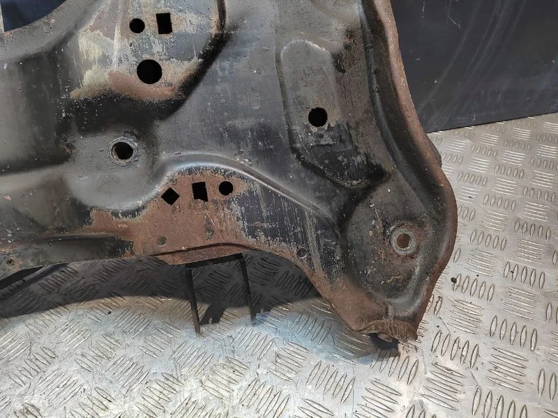 Подрамник Peugeot 206 1.4 KFW 2001 - миниатюра 9