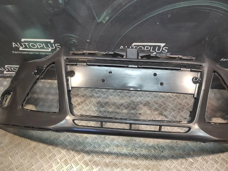 Бампер Ford Focus 2010 - миниатюра 3