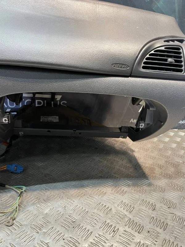 Торпедо Citroen C5 ХЭТЧБЕК 2.0 16V RFN(EW10J4) - миниатюра 4