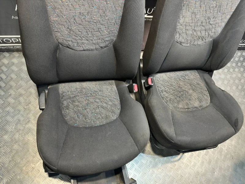 Сиденье переднее правое Hyundai Matrix 1.6 G4ED - миниатюра 4