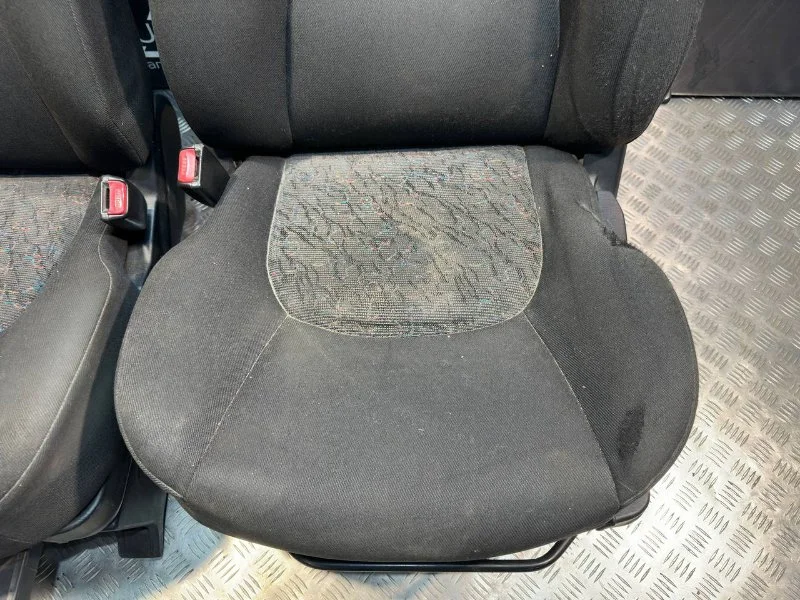 Сиденье переднее правое Hyundai Matrix 1.6 G4ED - миниатюра 9