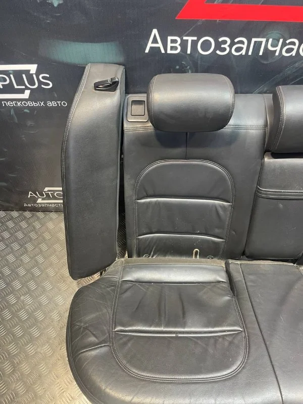 Диван задний Hyundai Grandeur 4 2.7 G6EA 2008 - миниатюра 2