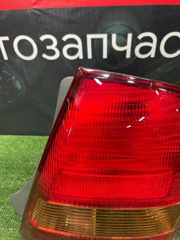 Фонарь задний правый Mazda Protege СЕДАН 1.6 ZM - миниатюра 8