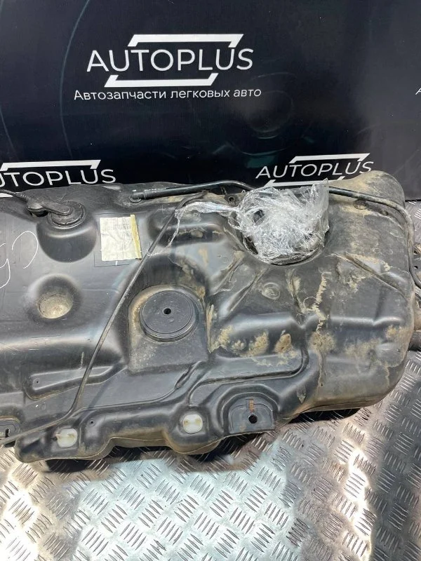 Топливный бак Citroen C5 ХЭТЧБЕК 2.0 16V - миниатюра 3
