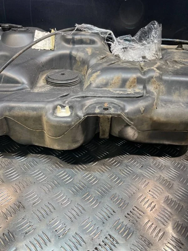 Топливный бак Citroen C5 ХЭТЧБЕК 2.0 16V - миниатюра 6