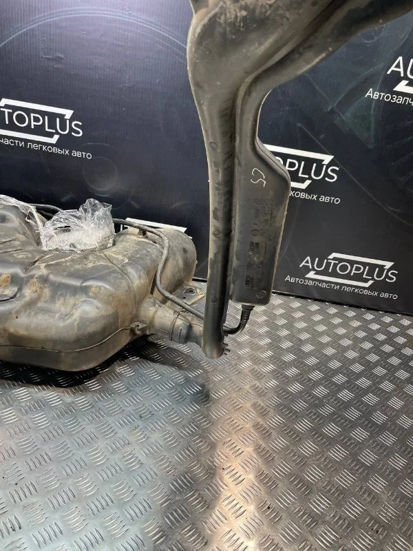 Топливный бак Citroen C5 ХЭТЧБЕК 2.0 16V - миниатюра 7