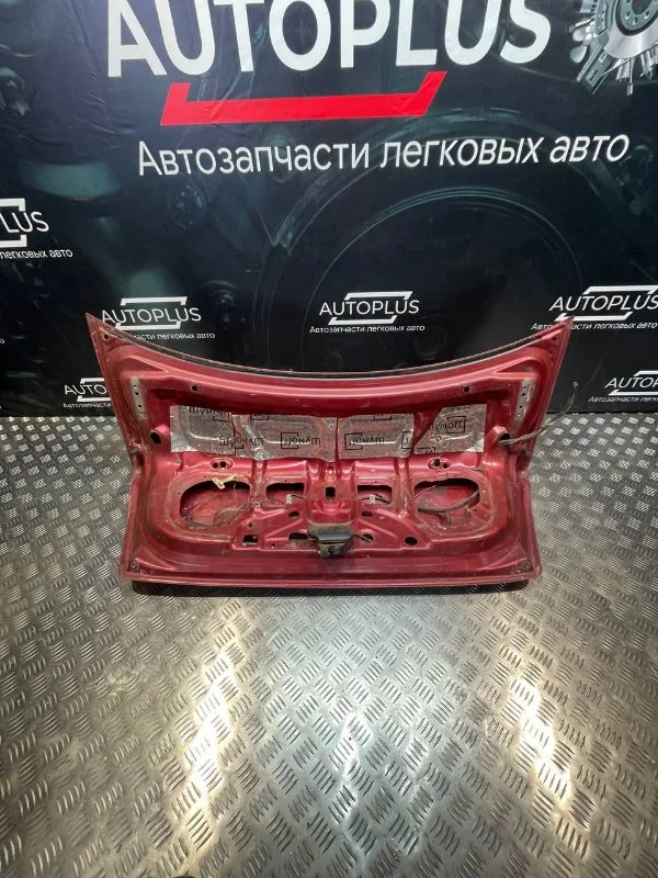 Крышка багажника Mazda Protege СЕДАН 1.6 ZM 2001 - миниатюра 2