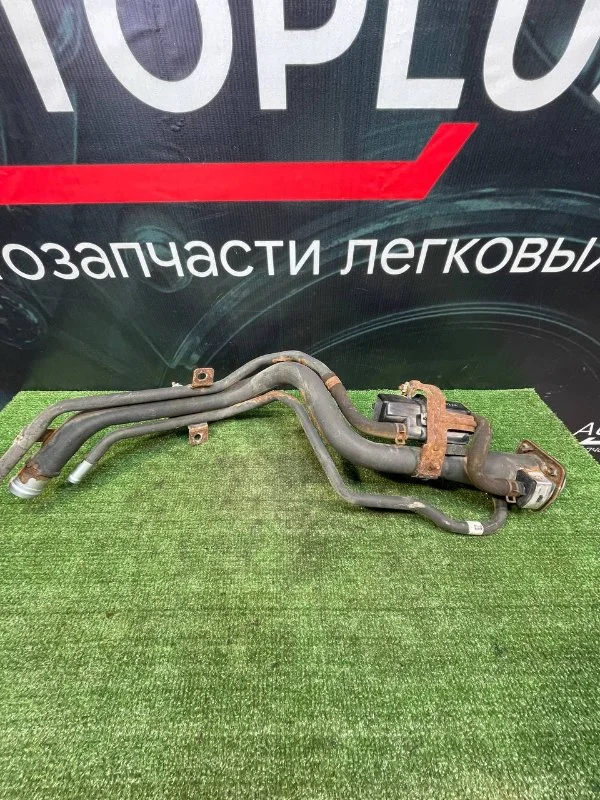 Топливная горловина Hyundai Grandeur 4 2.7 G6EA - изображение 1