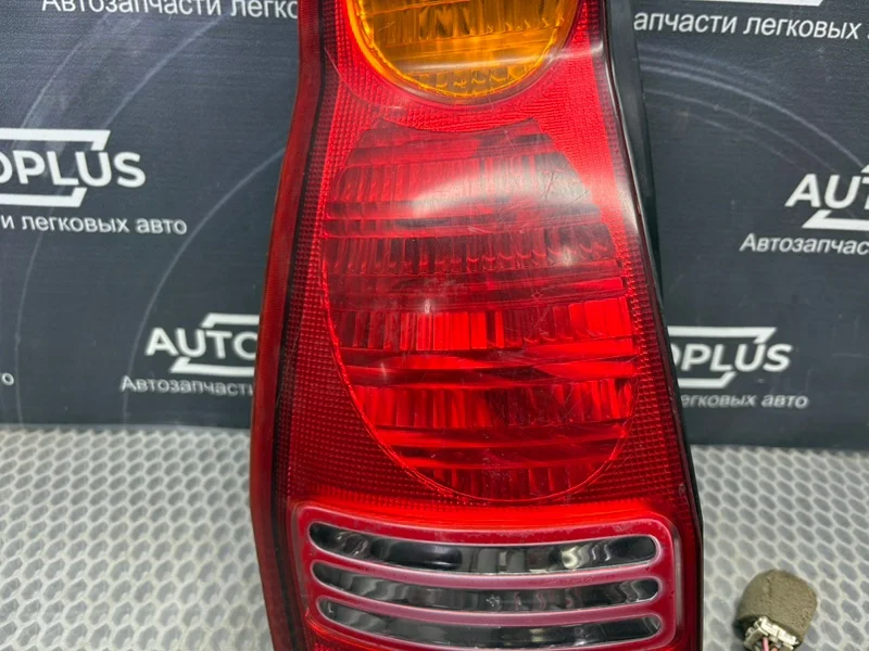 Фонарь задний левый Hyundai Matrix 1.6 G4ED 2001 - миниатюра 3