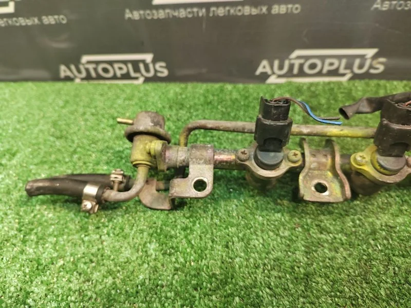 Топливная рампа Nissan Almera N15 GA16 1995-2000 - миниатюра 7