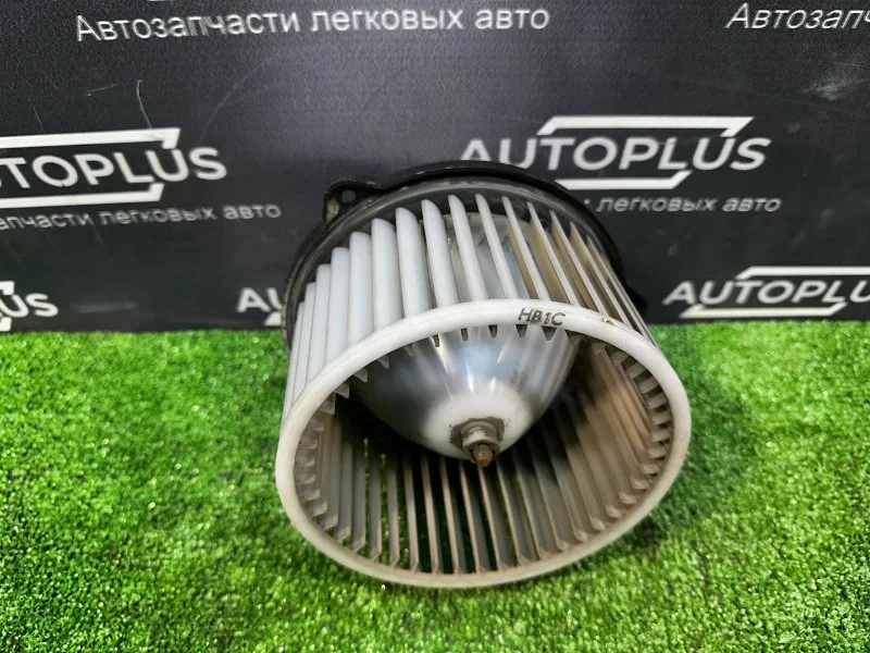 Моторчик печки Hyundai Matrix 1.6 G4ED 2001 - изображение 1