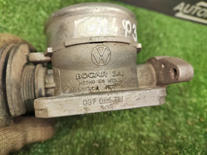 Дроссельная заслонка Volkswagen Golf 3 2.0 - миниатюра 9