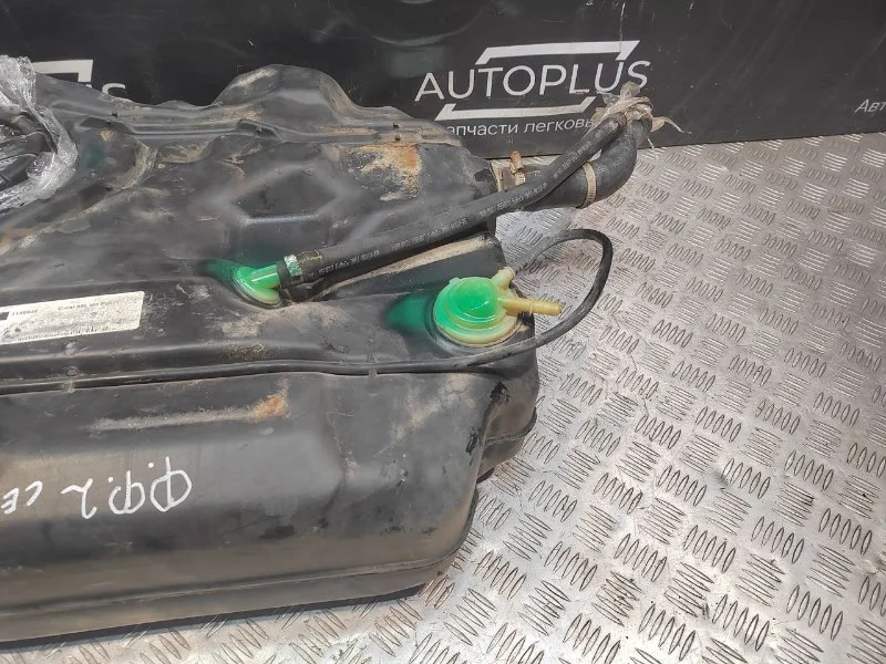 Топливный бак Ford Focus СЕДАН 1.8 QQDB 2007 - миниатюра 3