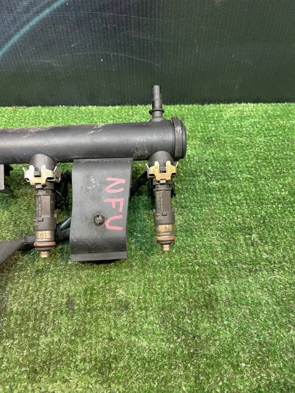 Топливная рампа Citroen C3 NFU 2005 - миниатюра 5