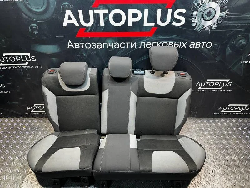 Сиденье заднее Ford Focus СЕДАН 1.6 PNDA 2011 - изображение 1
