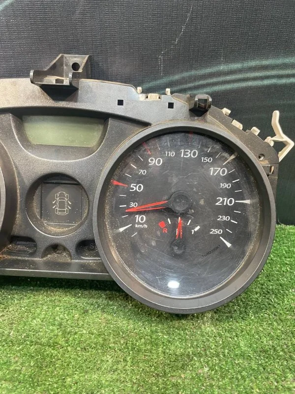 Панель приборов Renault Megane 2 2002-2009 - миниатюра 4