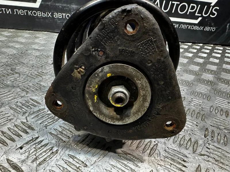 Стойка подвески Ford Focus СЕДАН 1.6 PNDA 2011 - миниатюра 4