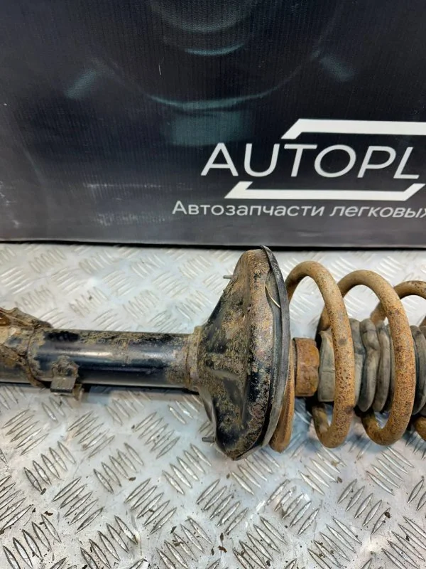 Стойка подвески задняя правая Hyundai Accent СЕДАН - миниатюра 4