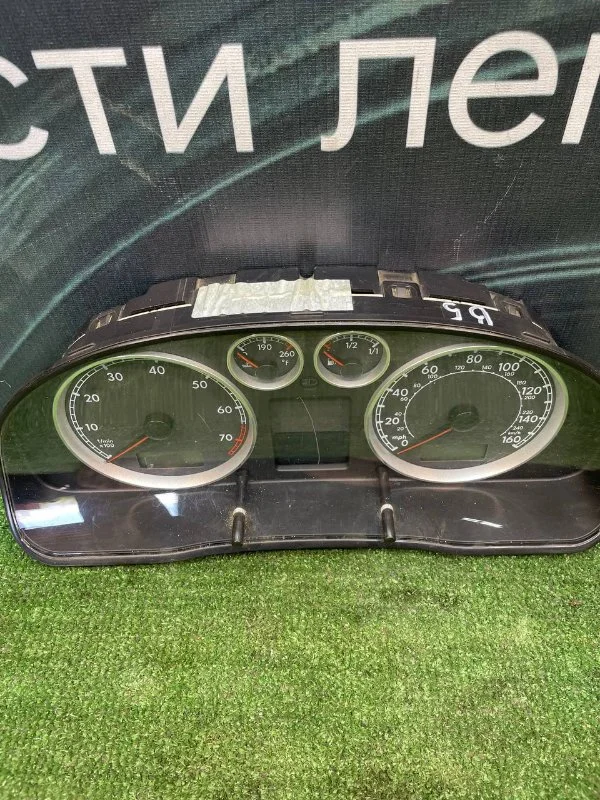 Панель приборов Volkswagen Passat B5 1997-2005 - миниатюра 2
