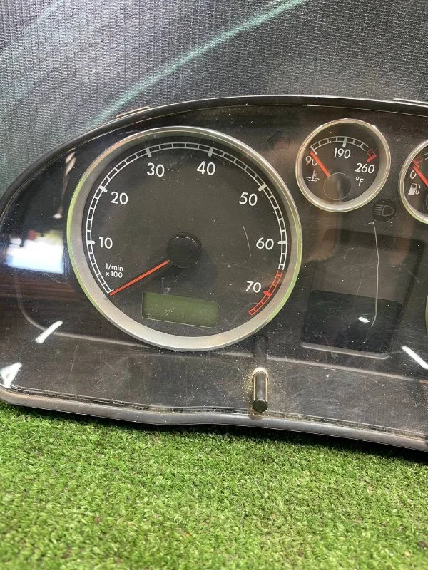 Панель приборов Volkswagen Passat B5 1997-2005 - миниатюра 3