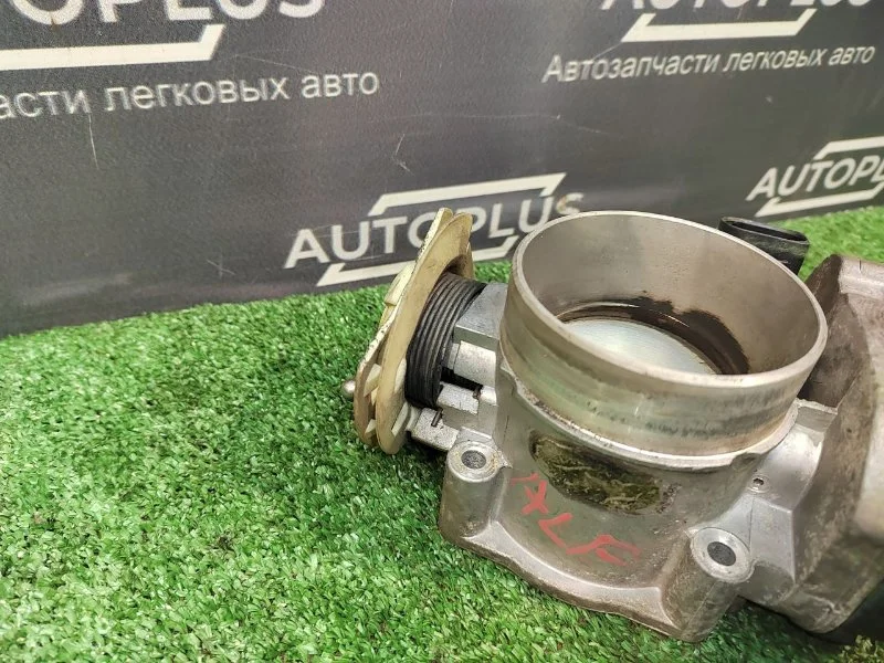 Дроссельная заслонка Audi A6 C5 ALF 1997-2005 - миниатюра 9
