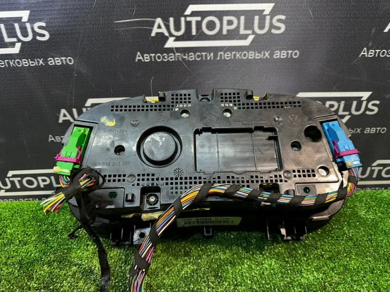 Приборная панель Volkswagen Bora СЕДАН 1.6 AKL - миниатюра 4