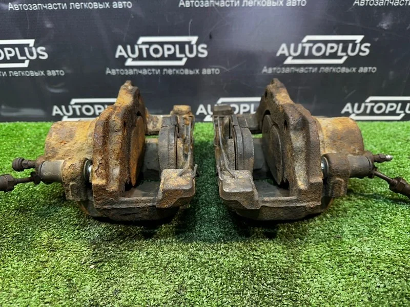 Суппорт тормозной передний Ford Focus СЕДАН 1.6 - миниатюра 6