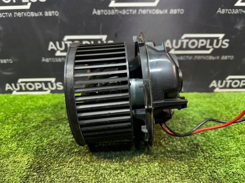 Моторчик печки Renault Megane СЕДАН K4MW761 2005 - миниатюра 3