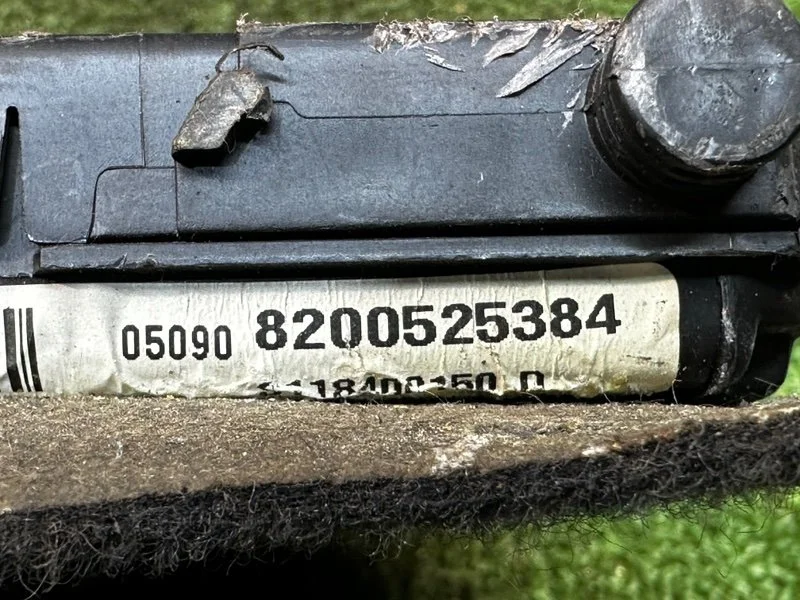 Блок комфорта Renault Megane СЕДАН K4MW761 2005 - миниатюра 6