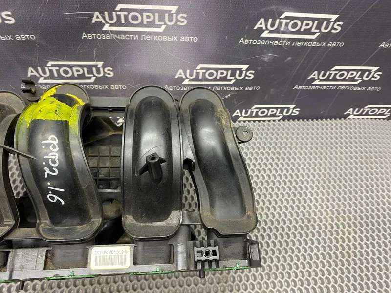 Впускной коллектор Ford Focus СЕДАН 1.6 HXDA - миниатюра 3
