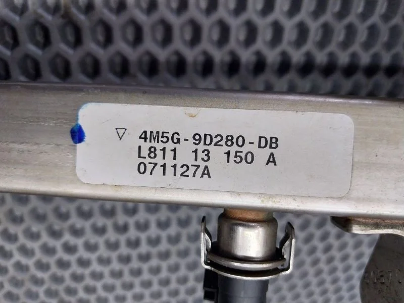 Топливная рампа Ford Focus СЕДАН 1.8 QQDB 2007 - миниатюра 10