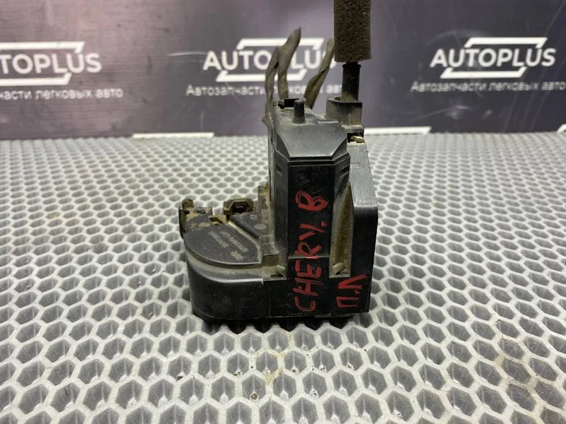 Замок боковой двери передний левый Chery Very A13 - миниатюра 9