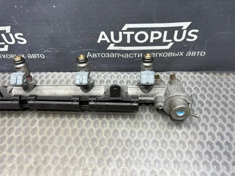 Топливная рампа Volkswagen Golf AKQ 1997-2006 - миниатюра 7