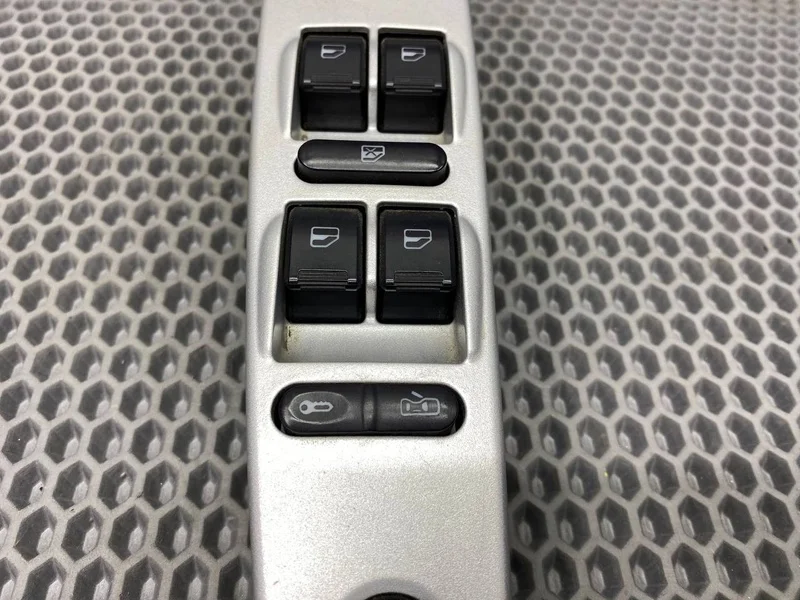 Блок управления стеклоподъемниками Chery Very A13 - миниатюра 4