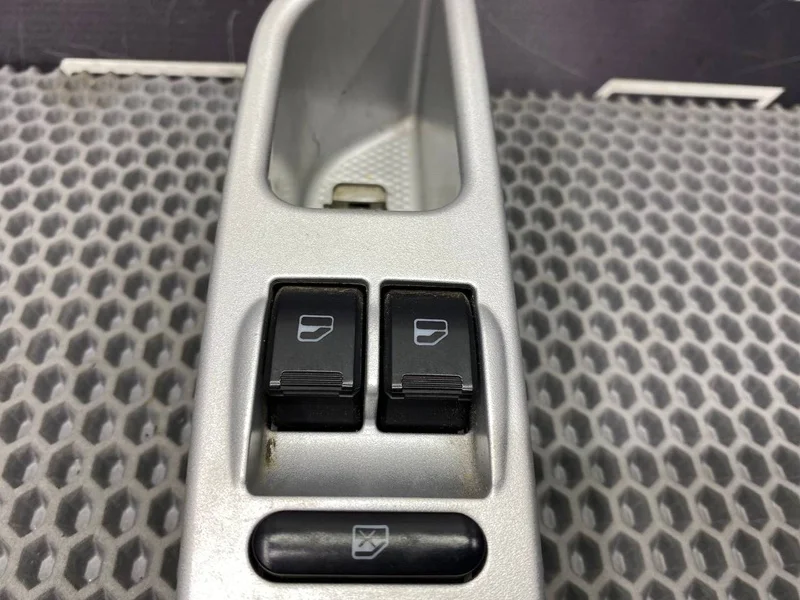 Блок управления стеклоподъемниками Chery Very A13 - миниатюра 5