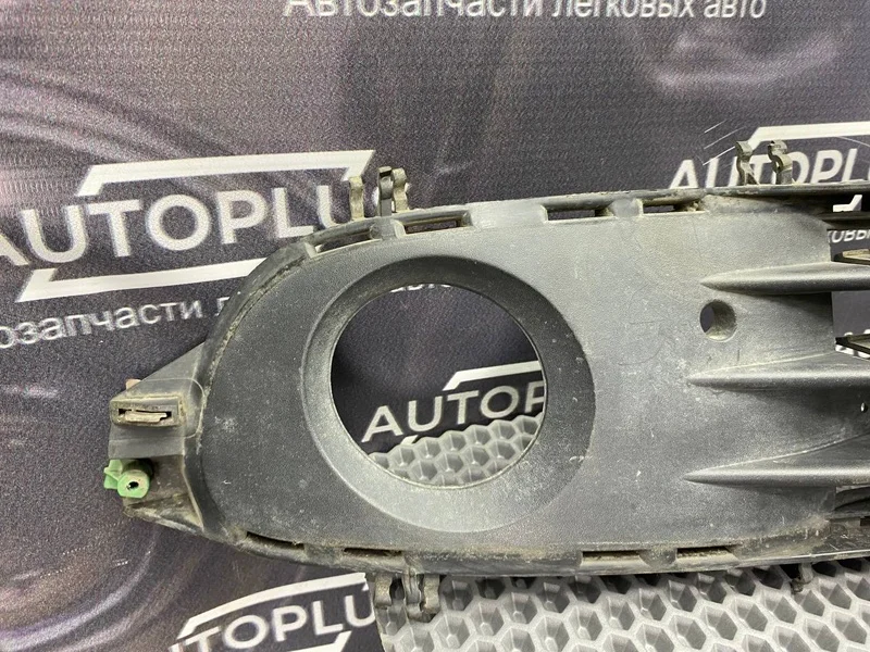 Решетка в бампер передняя Opel Corsa C 3 ХЭТЧБЕК - миниатюра 2