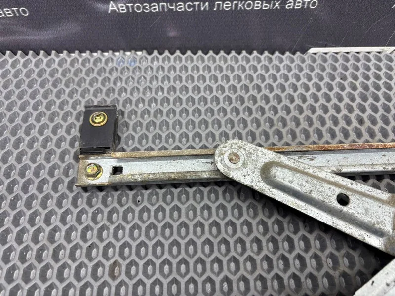 Электростеклоподъемник задний левый Kia Carens - миниатюра 6