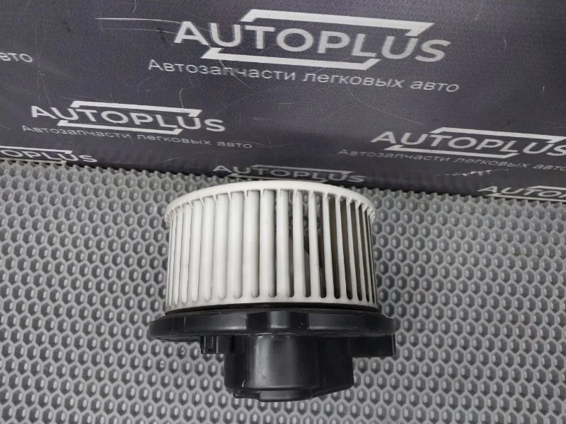 Моторчик печки Mazda CX7 2.3 L3-VDT 2006-2009 - миниатюра 3