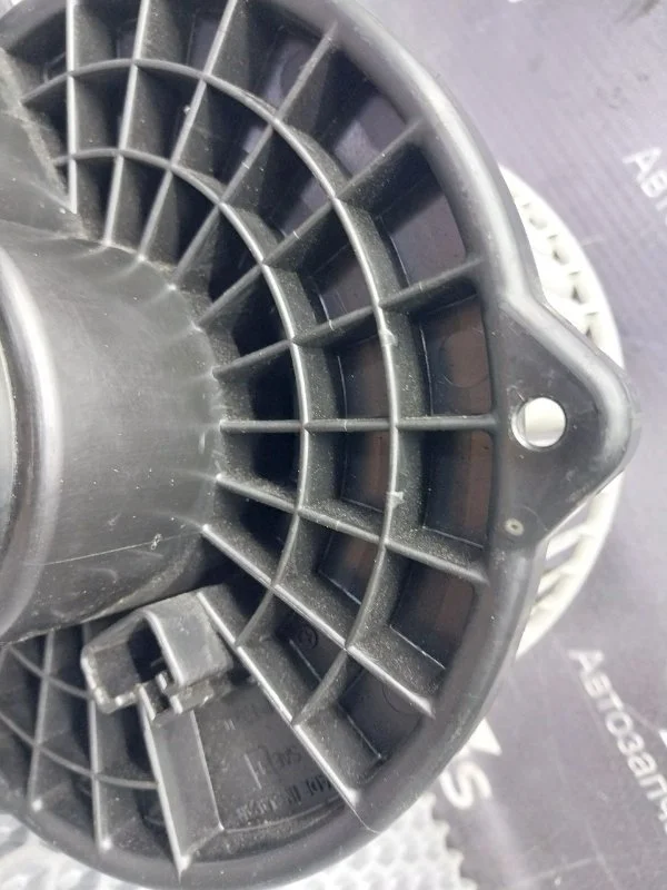 Моторчик печки Mazda CX7 2.3 L3-VDT 2006-2009 - миниатюра 7