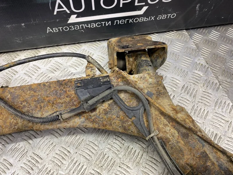 Балка подвески задняя Chery Very A13 ХЭТЧБЕК - миниатюра 4